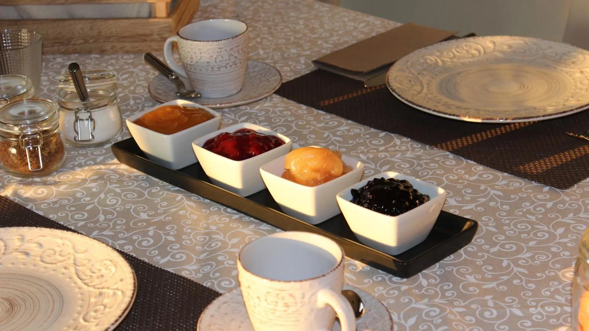 Due Lune B&B 알멘노 산 살바토레