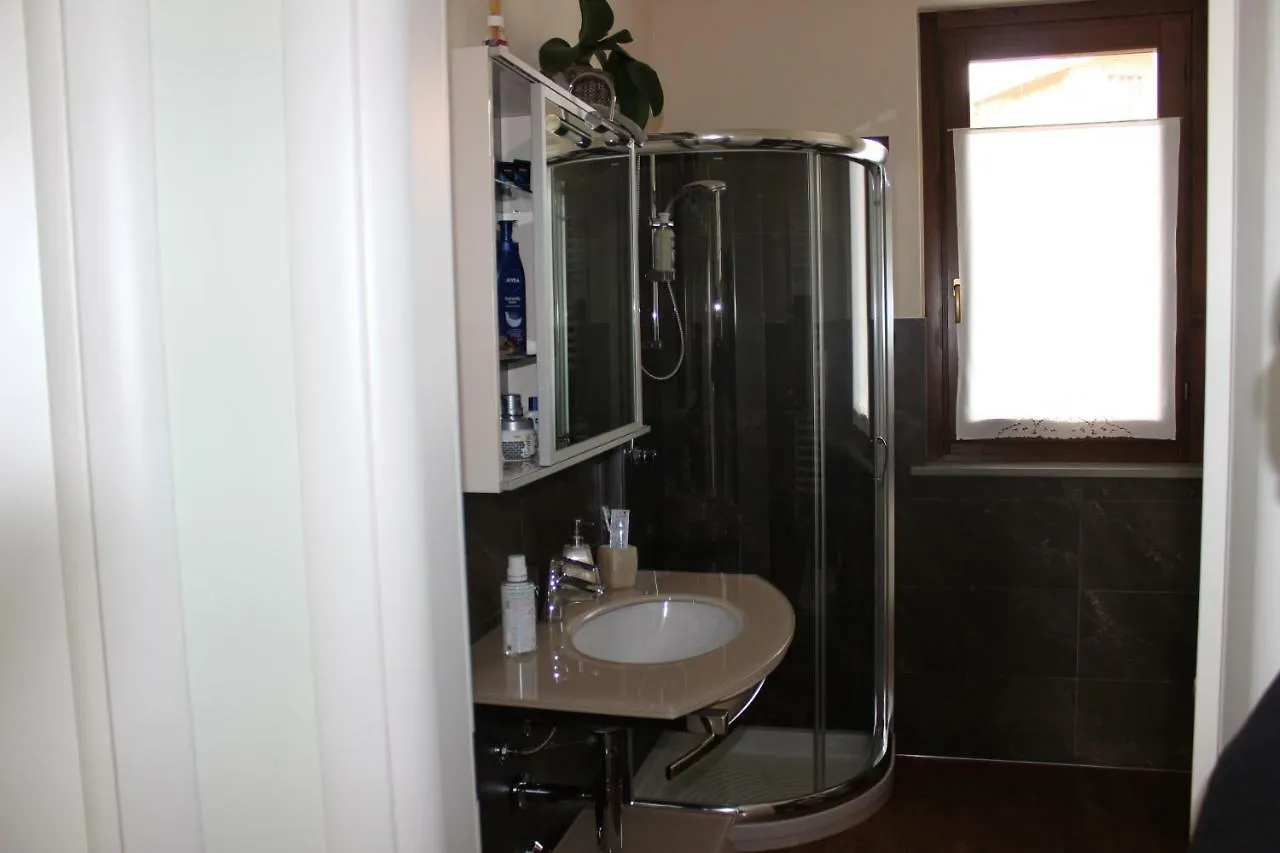 Due Lune B&B 알멘노 산 살바토레